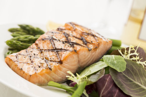 Grilled Salmon with Asparagus and Salad