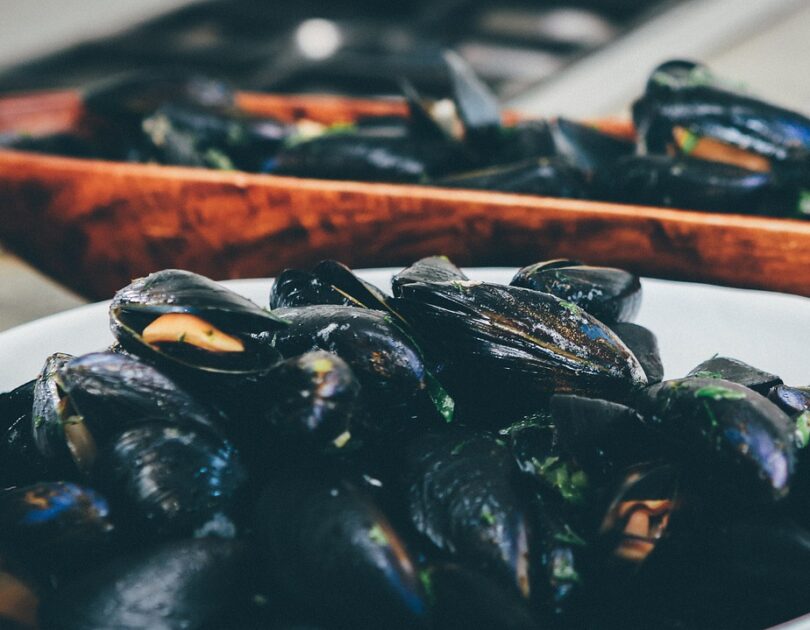 Steamed Mussels with Coconut milk, Ginger, Lemongrass and Green Beans