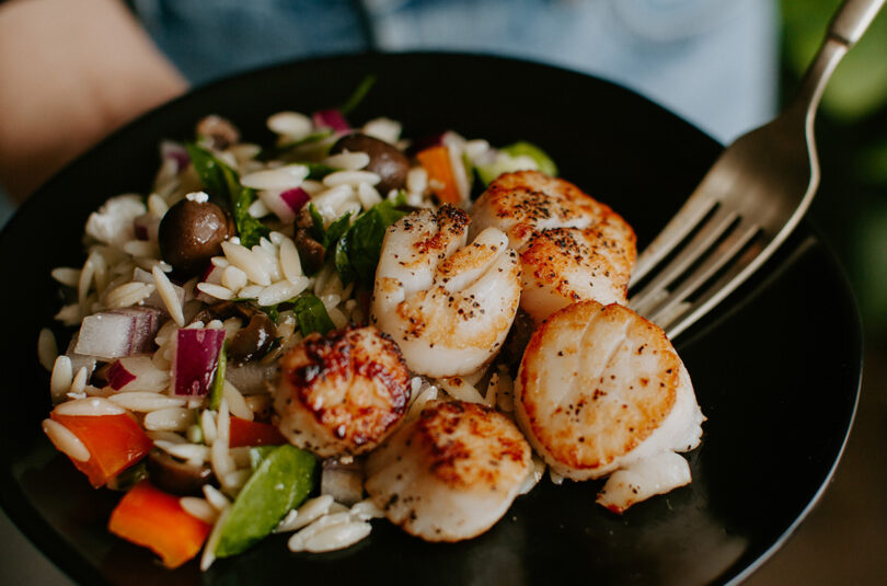 Seared Scallops w/ Mediterranean Orzo Salad