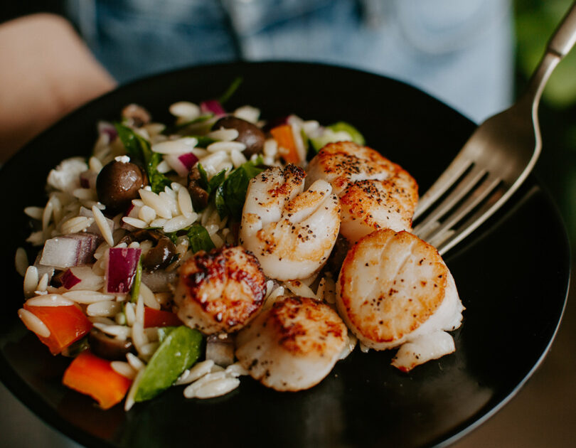 Seared Scallops w/ Mediterranean Orzo Salad